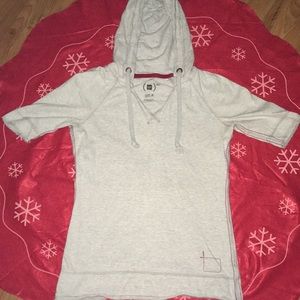 🎄GAP Hooded T-Shirt🎄
