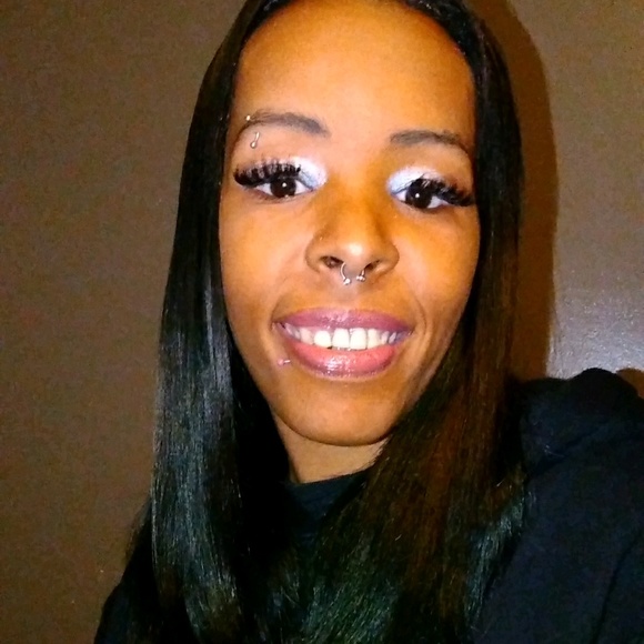 Meet your Posher, Geralee - Picture 1 of 1