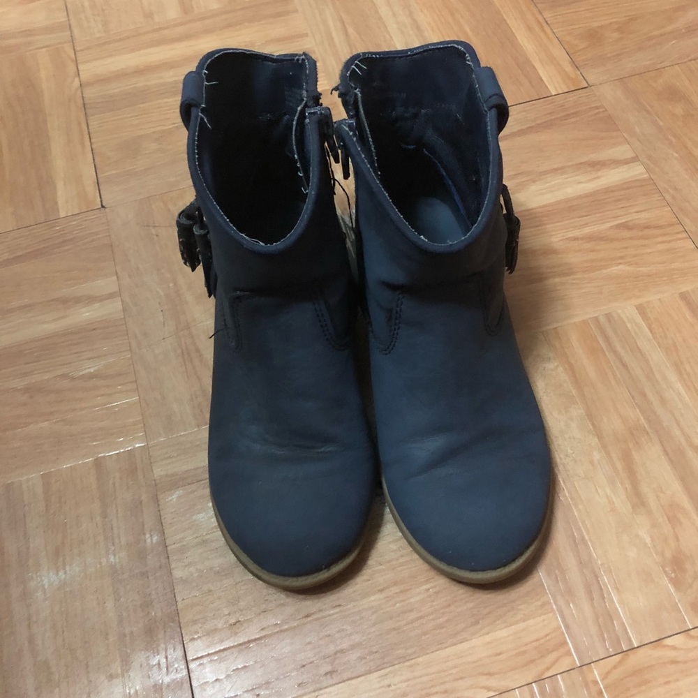 Boots for girls on sale