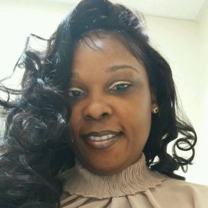 Meet your Posher, Candace