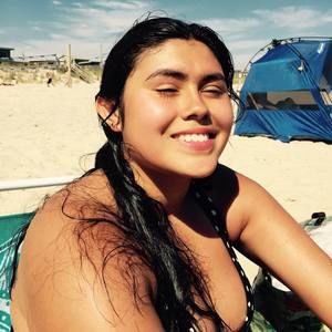 Meet your Posher, Layla