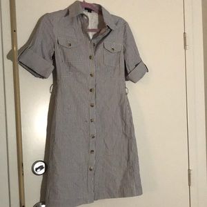 Tahari Size 2P Striped Dress