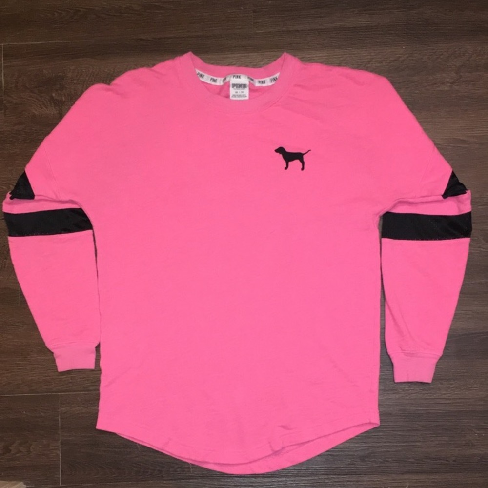 ✨Pink Victoria's Secret, Long Sleeves Shirt✨