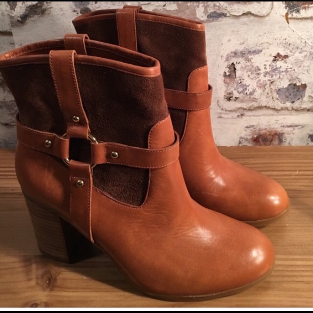 Ralph Lauren Heeled Booties!
