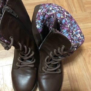 Combat boots for girls