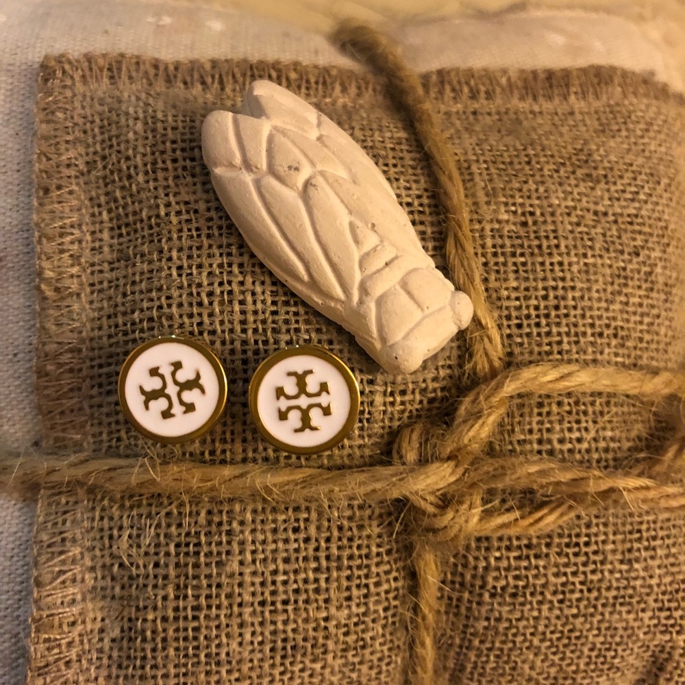 Tory Burch Logo Stud Earrings -White