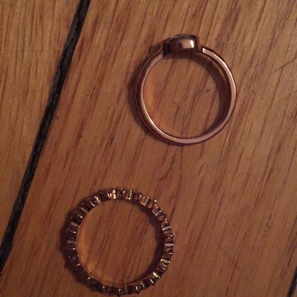 Rose Gold Ring set - Picture 3 of 3