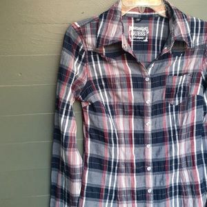 ‼️ LAST CHANCE‼️ Guess plaid button down