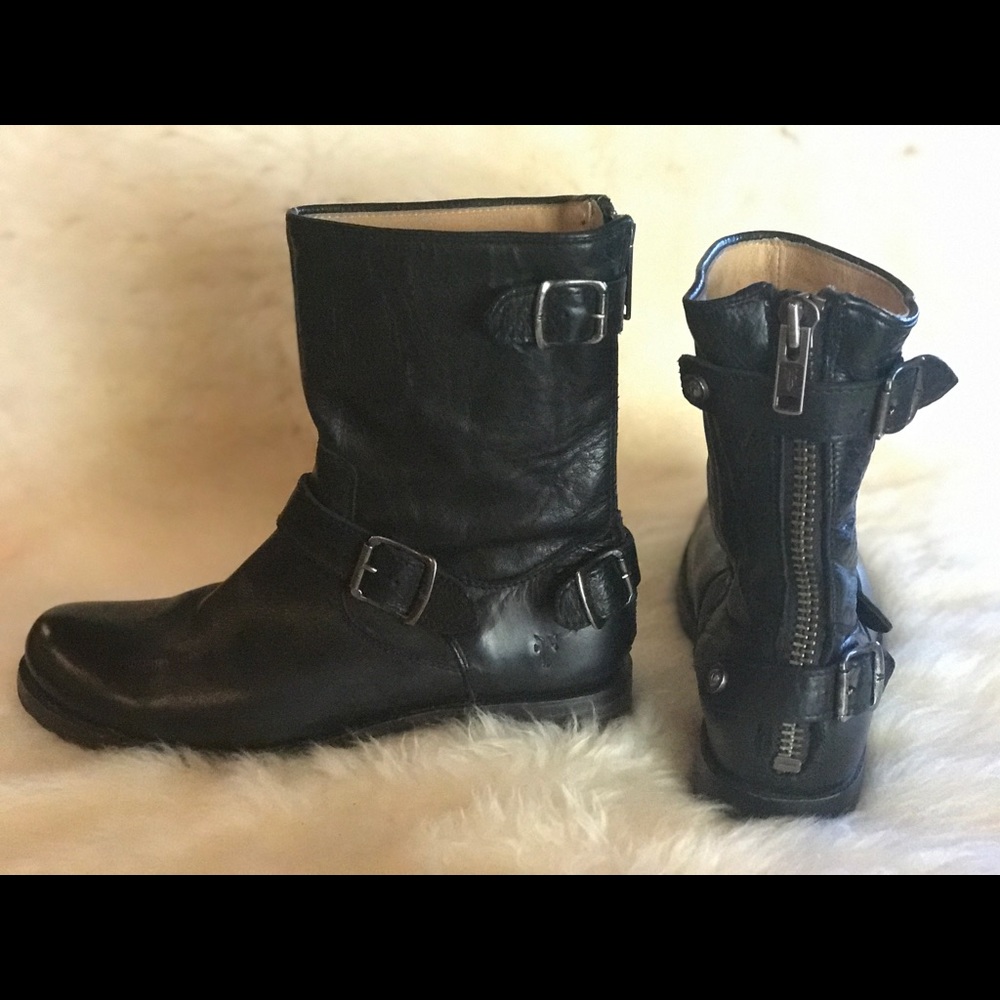 Frye Veronica back zip short boot, women's 9