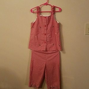 Checkered summer outfit