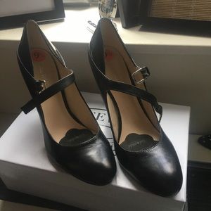Black Nine West Mary Jane Heels