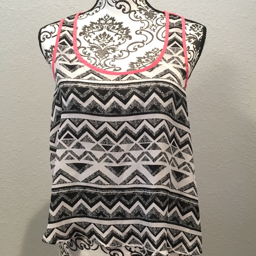 Fun patterned tank