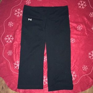 🎄Under Armour Capri Yoga Pants🎄