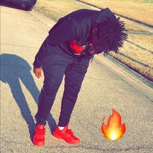 Meet your Posher, Eric