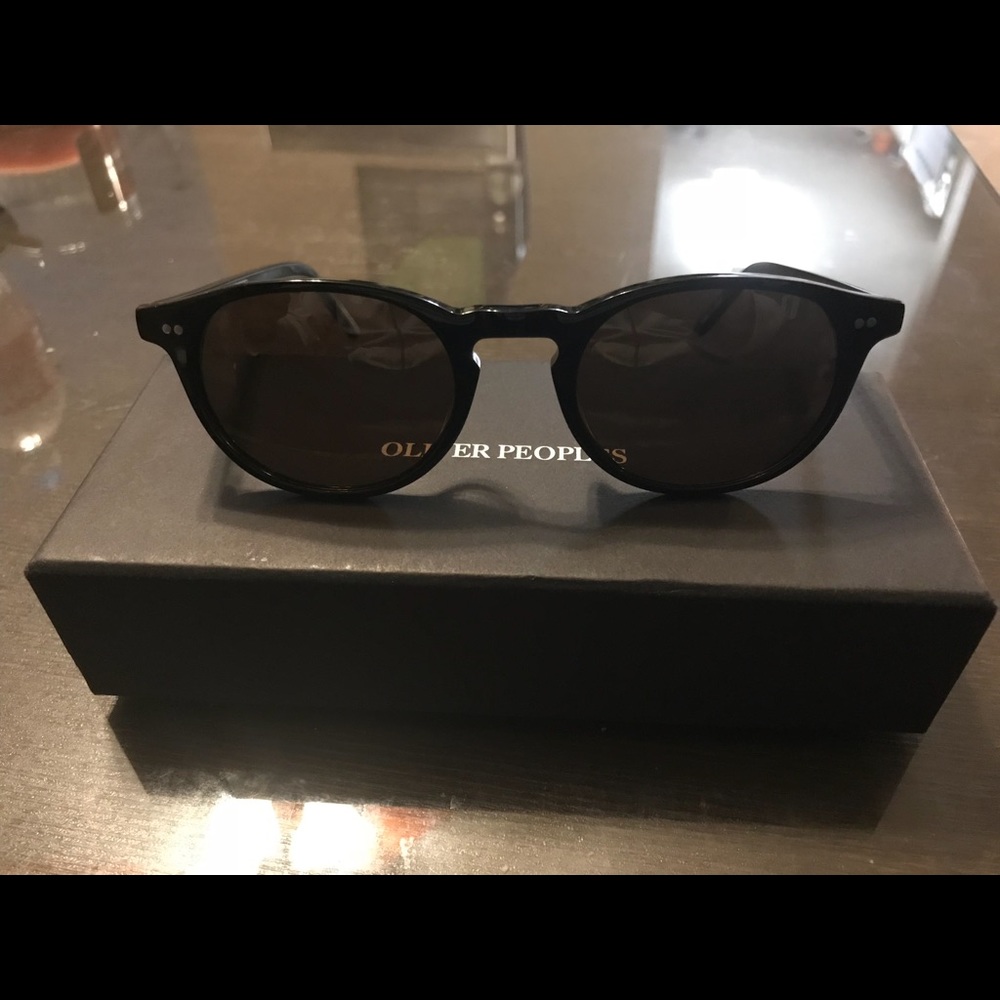 Oliver Peoples Riley sunglasses