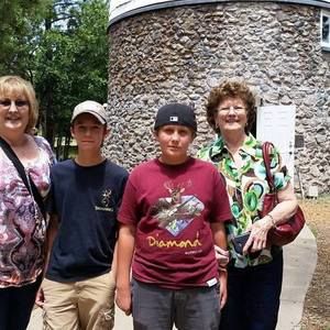 Meet your Posher, Rosalean