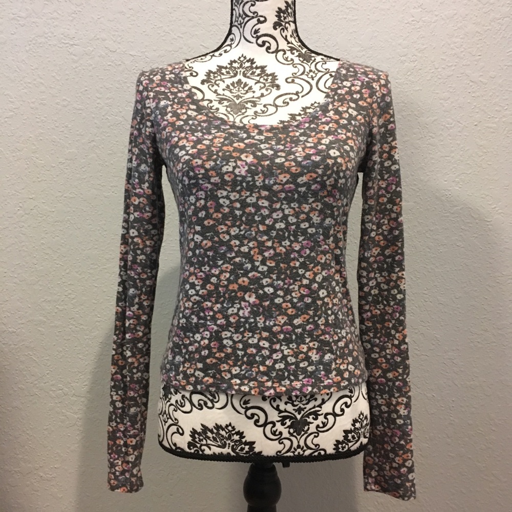 Long sleeve floral shirt