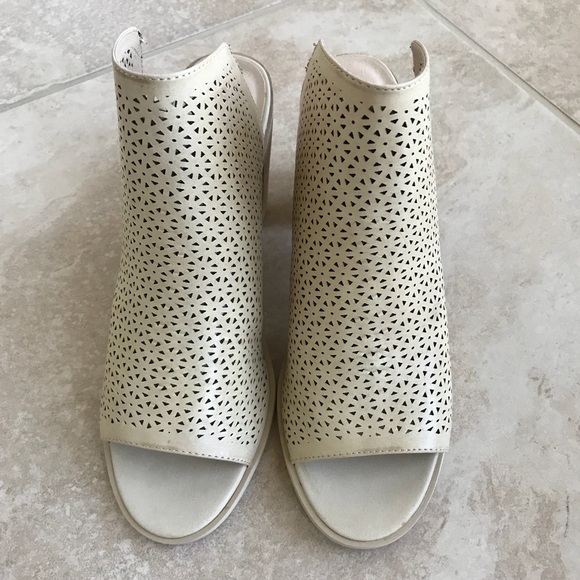 Rebels Perforated Slides With Block Heel - Picture 4 of 8