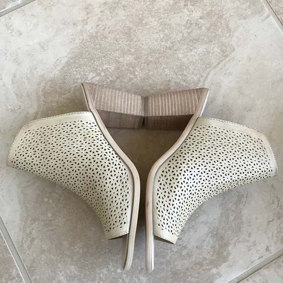 Rebels Perforated Slides With Block Heel - Picture 6 of 8