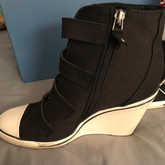 Vera Wang | Shoes | Vera Wang Wedge Sneakers | Poshmark