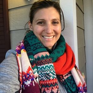 Meet your Posher, Casey