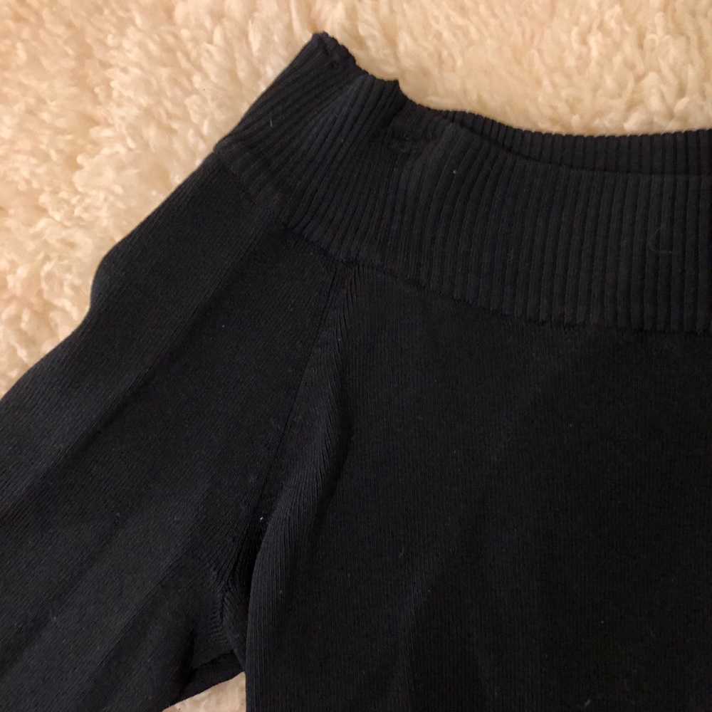 Vintage 90s Stretchy Black Off The Shoulder 3/4 Three Quarter Crop Sleeve Top - Picture 15 of 16