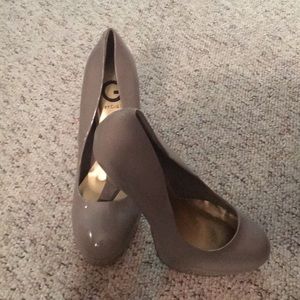 G By Guess patent leather pumps