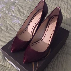 ThreadUP: Deep red heels