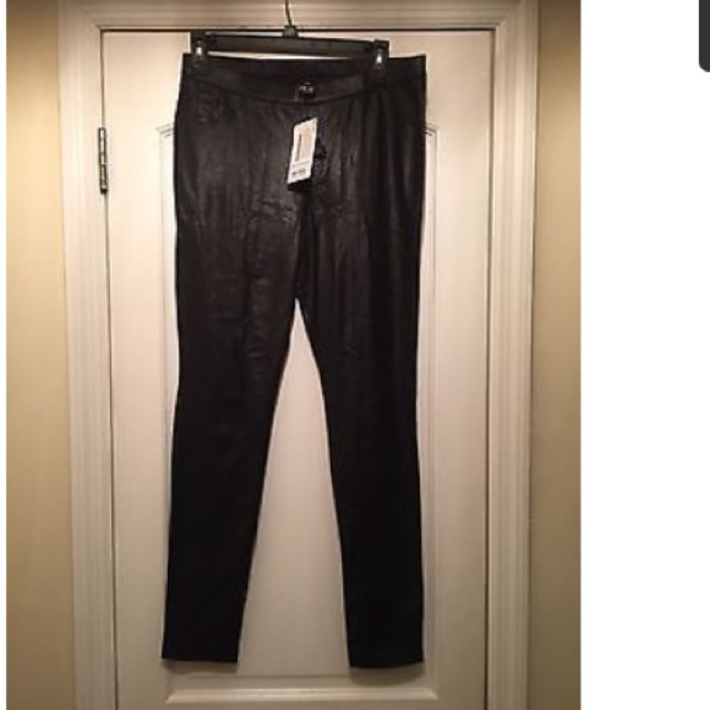 Hue Pants/ Leging Pleather New Size M