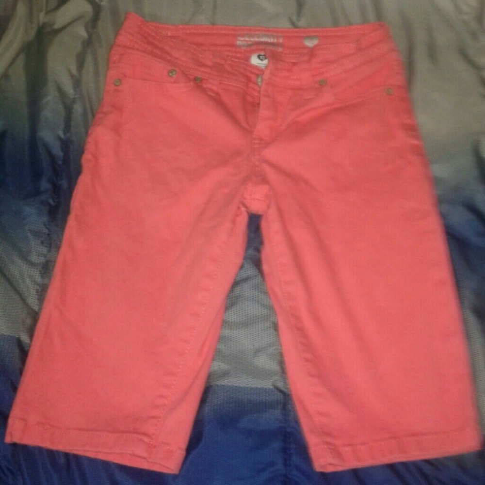 Girls capris