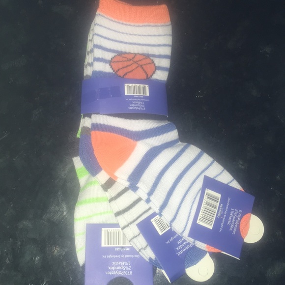 Children sport socks size 6-8 - Picture 2 of 3