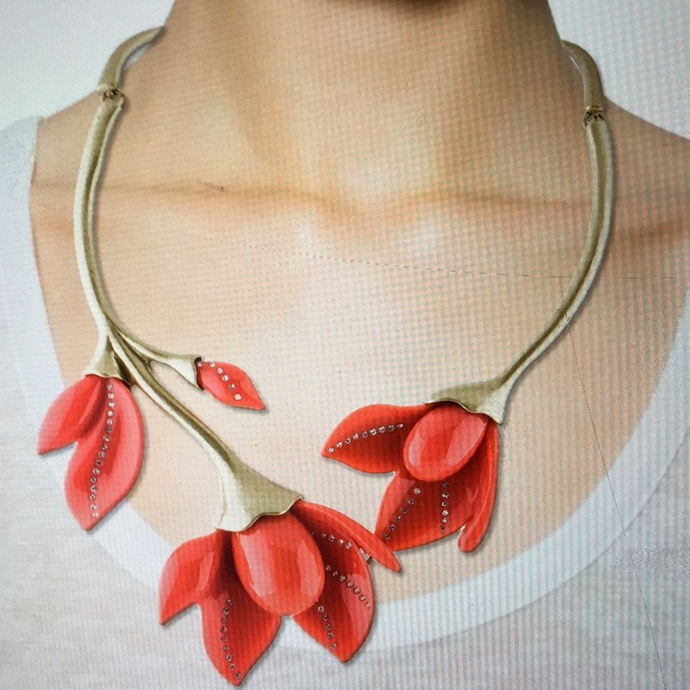 Oscar de la Renta Necklace