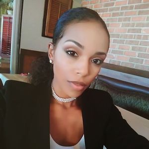 Meet your Posher, Aisha