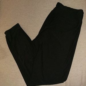 TC Black Lularoe Leggings