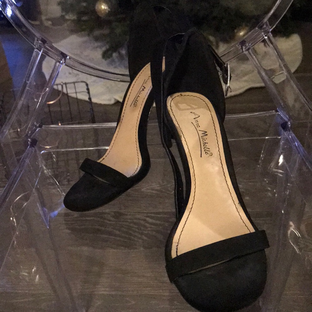 Black ankle strap heels $15