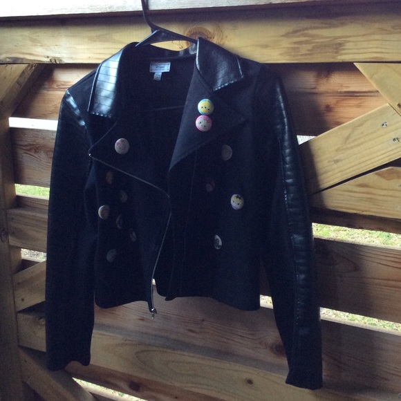 D-designed by Disney Black Jacket special edition - Picture 2 of 4