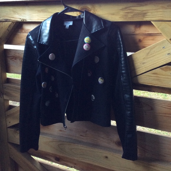 D-designed by Disney Black Jacket special edition - Picture 1 of 4