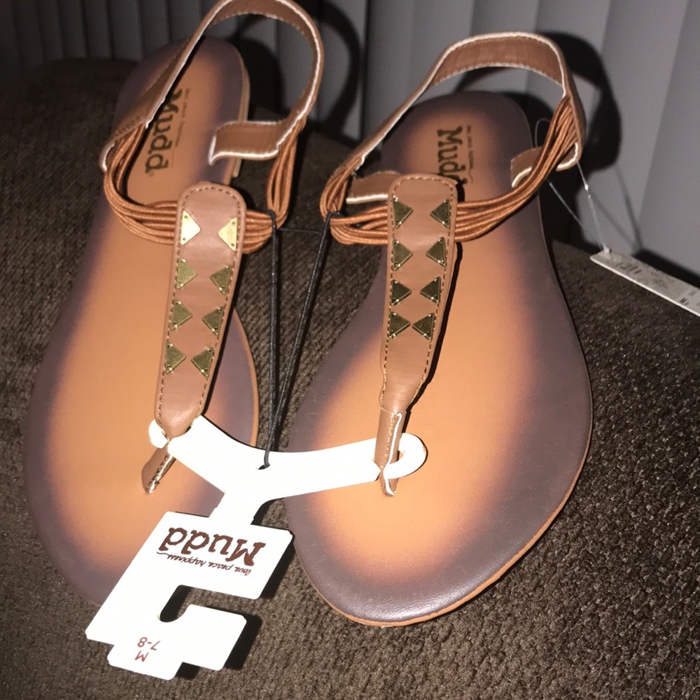 Mudd brown sandals