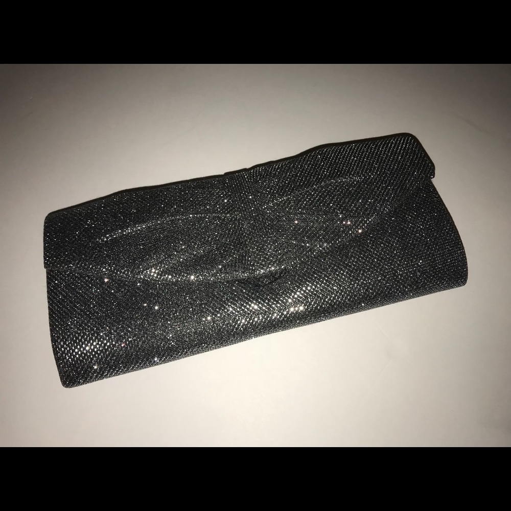 Metallic Clutch