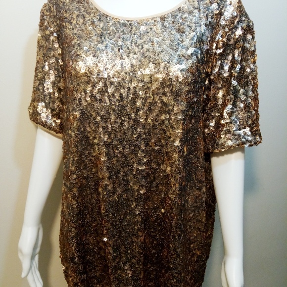 SOLD. Gold Sequins Top - Picture 3 of 4