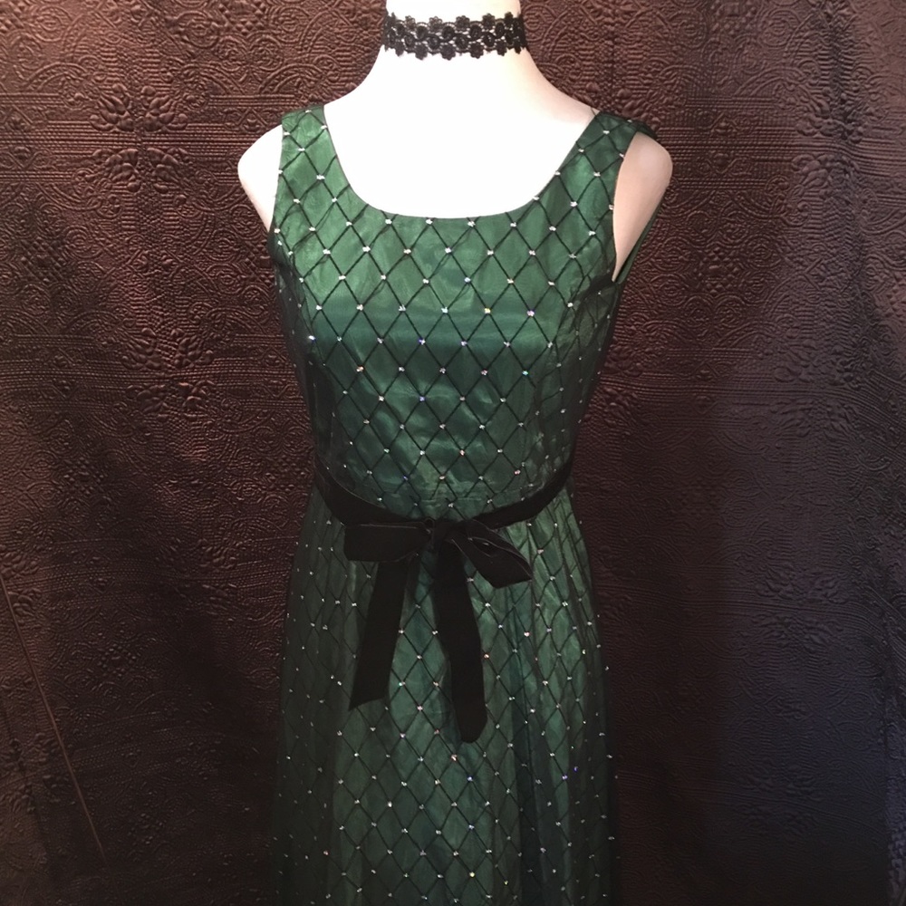 Coldwater  Creek Sleeveless Holiday Dress