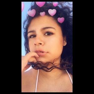 Meet your Posher, Levine