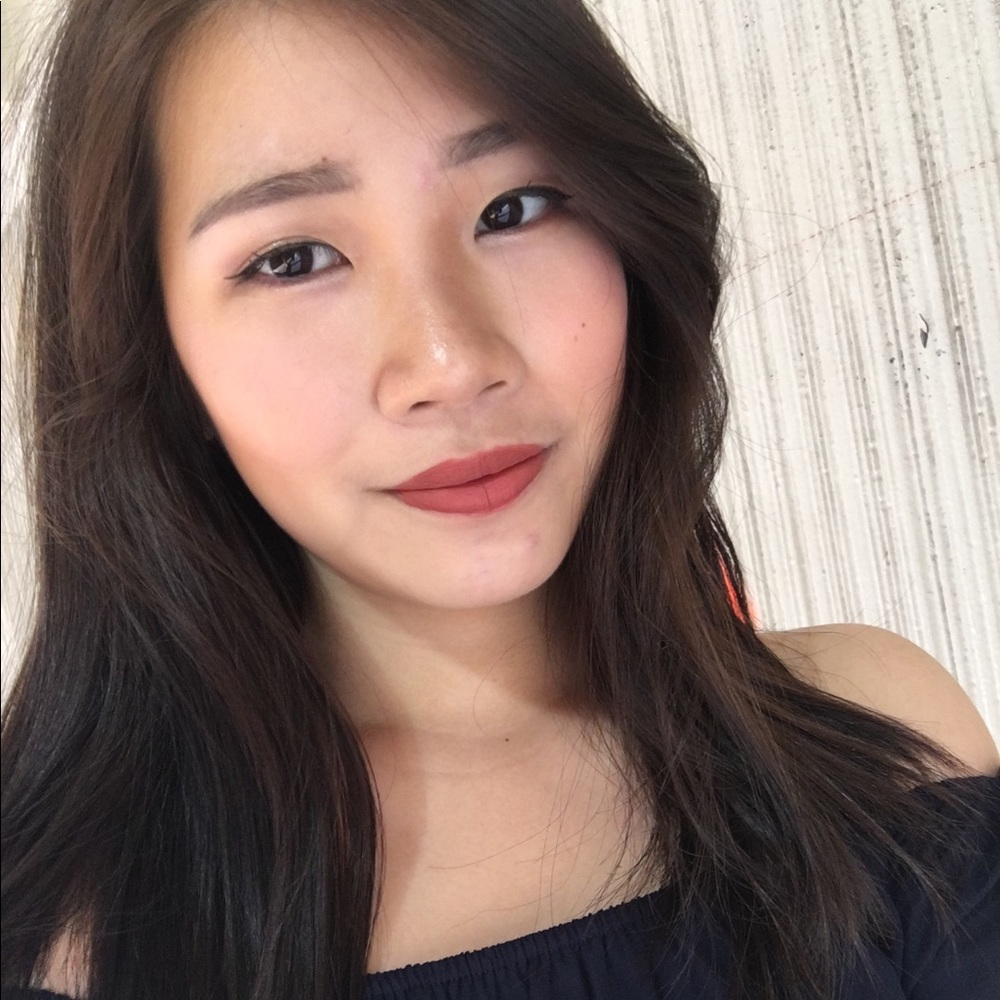 Meet your Posher, Kelly