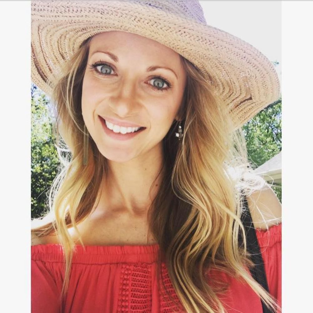 Meet your Posher, Lexie