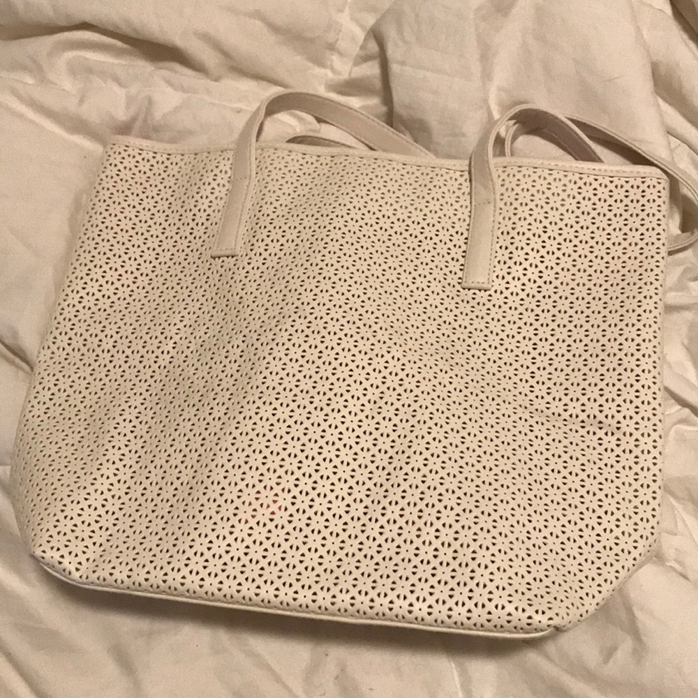 Summer white tote never used - $10