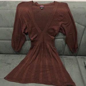 2b bebe Knit tunic.
