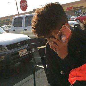 Meet your Posher, Damien