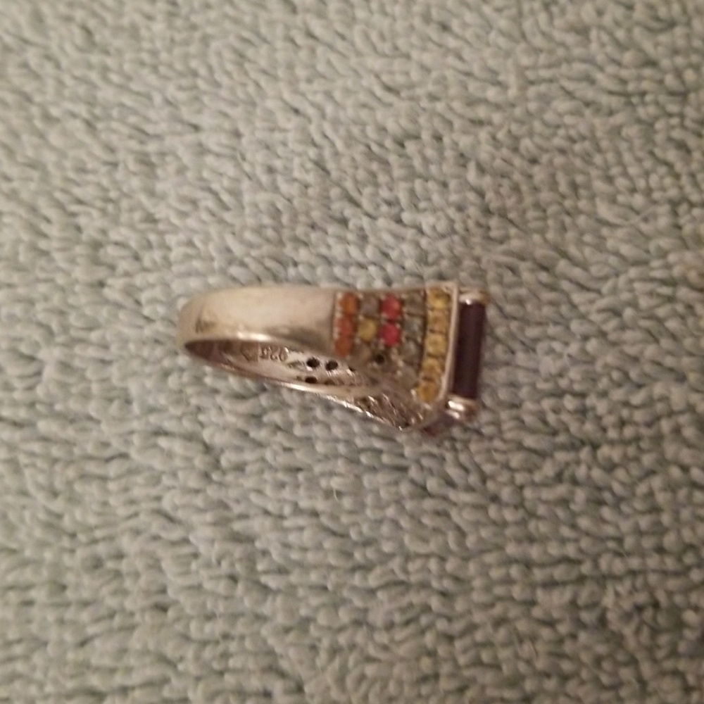 Cocktail Ring - Picture 2 of 3