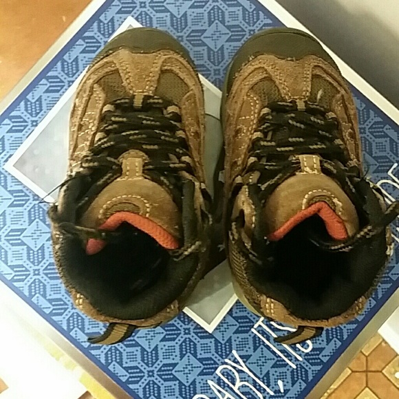 Cherokee Shoes Cherokee Hiking Boots Poshmark