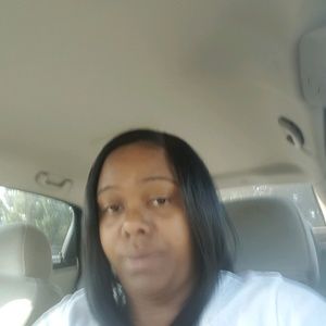 Meet your Posher, Pamela